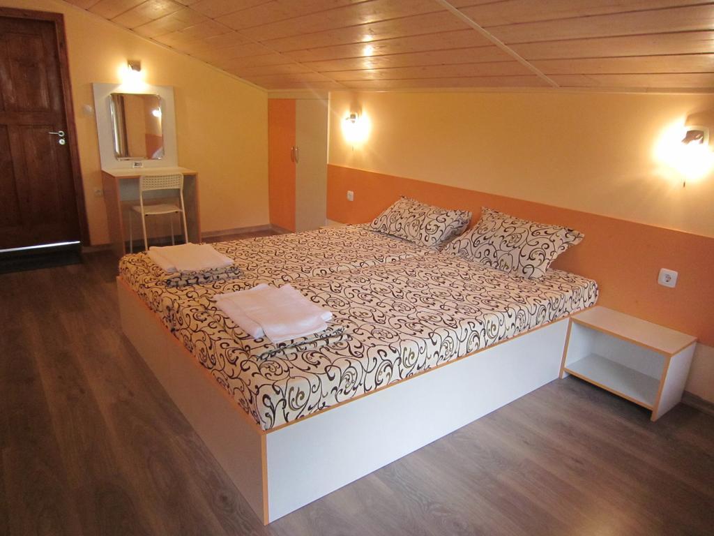 Slavina Guest House 사파레바바냐 외부 사진